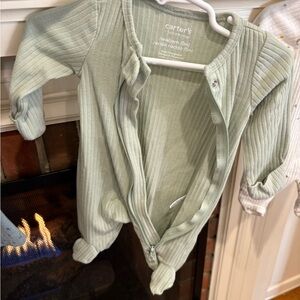 2 items! Carter's Ribbed Baby Sleeper set in Soft Mint